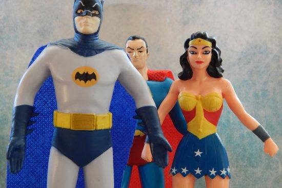 découvrez l'univers fascinant des super-héros ! plongez dans des histoires épiques, explorez les pouvoirs extraordinaires et les combats pour la justice. parfait pour les fans de comics et de films d'action.