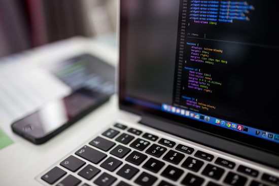 découvrez le monde fascinant du coding ! apprenez les bases de la programmation, explorez différents langages et développez vos compétences techniques. rejoignez notre communauté pour des tutoriels, des projets et des conseils sur la création de applications, sites web et plus encore.