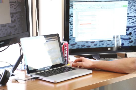 découvrez kickstarter, la plateforme innovante de financement participatif qui permet aux créateurs de réaliser leurs projets en mobilisant une communauté engagée. soutenez des idées uniques et faites partie d'aventures entrepreneuriales passionnantes.