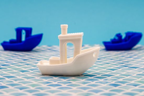 découvrez l'impression 3d : une technologie révolutionnaire qui transforme des idées en objets tangibles. explorez ses applications, ses avantages et comment elle redéfinit la fabrication moderne.