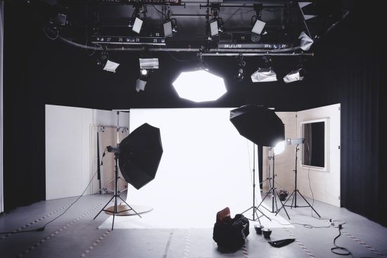 découvrez l'univers fascinant de la photographie, une forme d'art qui capture les instants précieux de la vie. apprenez des techniques, explorez les styles et laissez libre cours à votre créativité avec nos conseils pour améliorer vos compétences photographiques.
