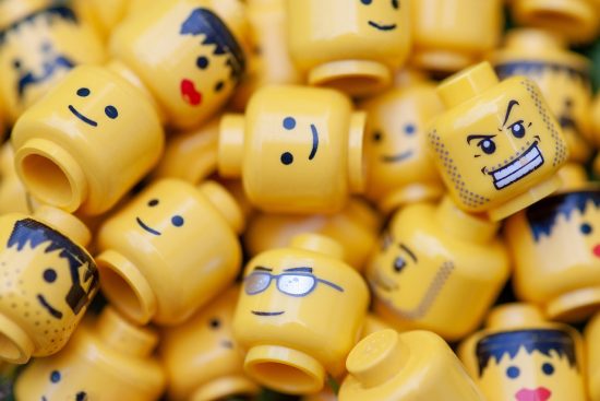découvrez l'univers créatif de lego, où imagination et construction se rencontrent. explorez des ensembles inspirants et donnez vie à vos idées en triant, assemblant et jouant avec des briques colorées. parfait pour petits et grands, lego stimule la créativité et favorise l'apprentissage tout en s'amusant.