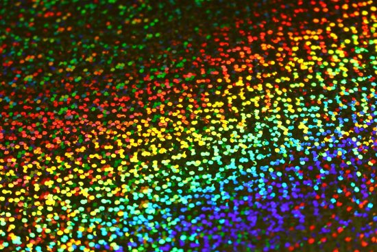 découvrez l'univers fascinant des hologrammes, une technologie innovante qui transforme l'affichage en créant des images tridimensionnelles impressionnantes. explorez leurs applications dans divers domaines, de l'art à la médecine, et plongez dans le futur des présentations visuelles.