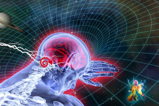 découvrez le transhumanisme, un mouvement qui explore les possibilités d'améliorer les capacités humaines grâce à la technologie, la biologie, et l'intelligence artificielle. plongez dans les enjeux éthiques et les perspectives d'un avenir où l'homme pourrait dépasser ses limites.