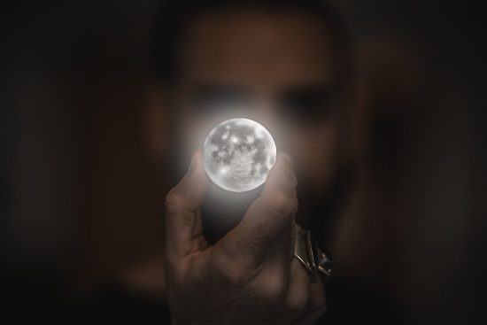découvrez l'univers étendu où l'imaginaire prend vie à travers des histoires interconnectées, des personnages inoubliables et des aventures fascinantes. plongez dans des récits captivants qui s'étendent au-delà des frontières habituelles et explorez un monde riche en créativité et en innovation.