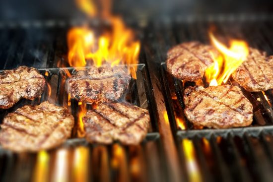 découvrez notre sélection de barbecues pour des grillades savoureuses en plein air. que vous soyez amateur de viande, de poisson ou de légumes, trouvez l'équipement parfait pour vos soirées estivales et réveillez le chef qui sommeille en vous.