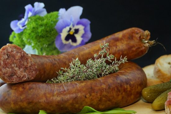 découvrez la cuisson sous-vide, une technique culinaire innovante qui garantit des plats savoureux et parfaitement cuits grâce à une cuisson lente et précise à basse température.